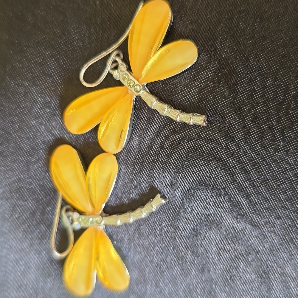 Yellow Beaded Bracelets and Dragonfly Earrings Set - Picture 3 of 5